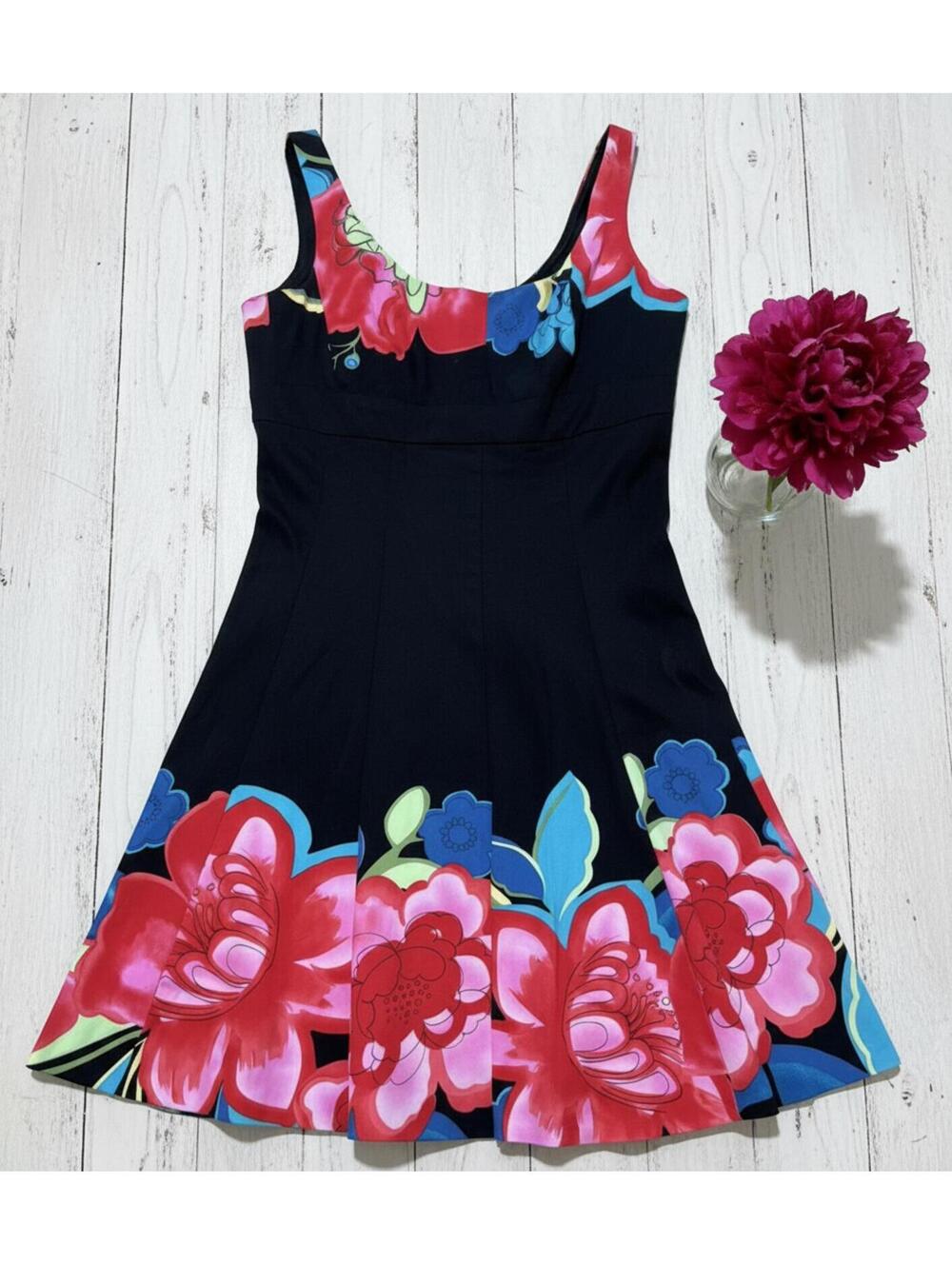 Nine West Floral Fit Flare Dress Size 8 Black Red Blue Bold Pop Art Pleated Part